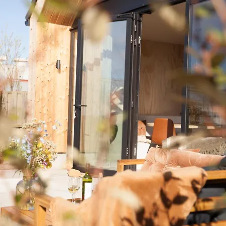 Ecohome Jutter 8 And Baby Zeezand Recreatie