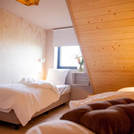 Ecohome Jutter 8 And Baby Zeezand Recreatie * 't Zand